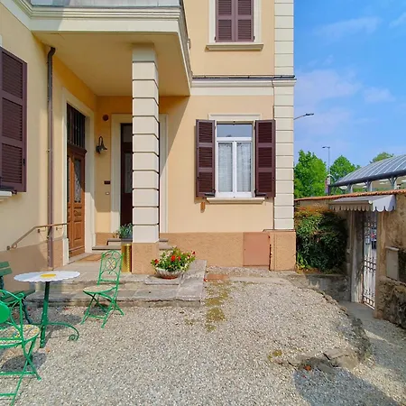 Daire Elegant Lakefront In *